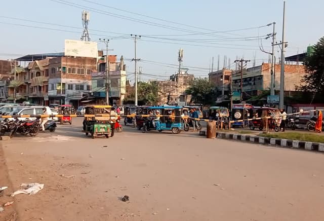 Second phase of Bihar elections today; Nepal border points closed